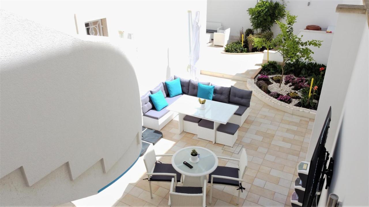 Kalinifta Rooms Apartment トッレ・ラピッロ エクステリア 写真
