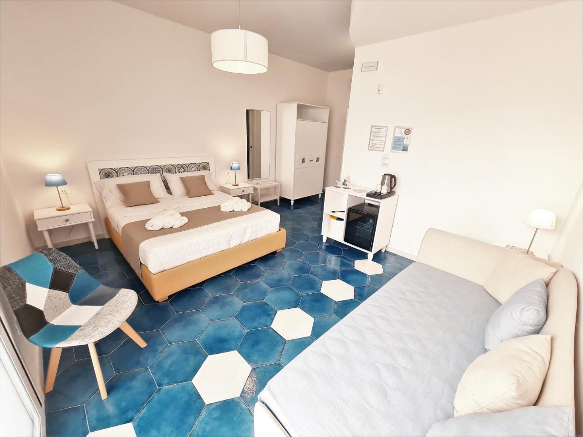 Kalinifta Rooms Apartment トッレ・ラピッロ エクステリア 写真