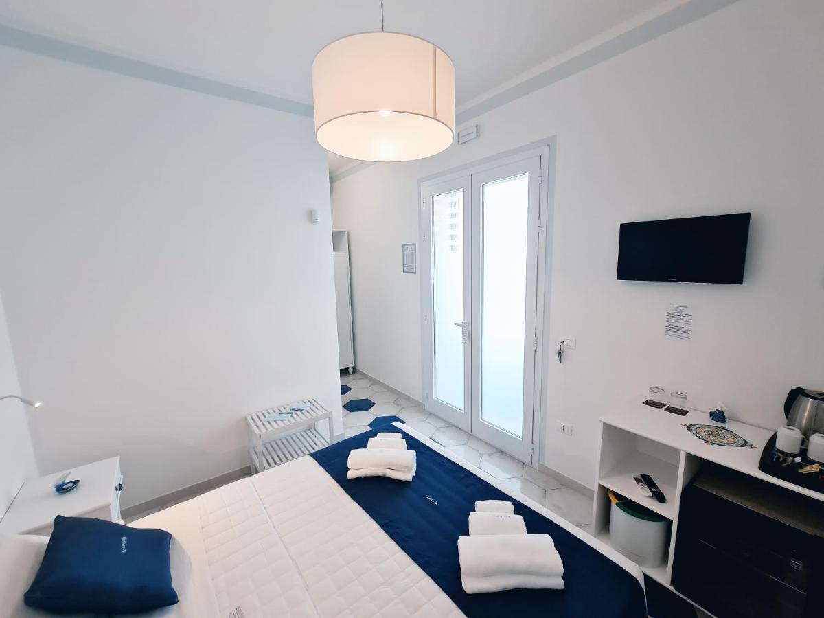 Kalinifta Rooms Apartment トッレ・ラピッロ エクステリア 写真