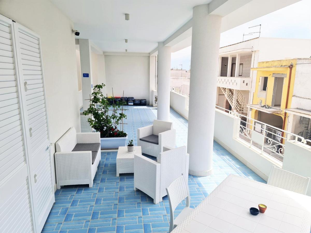 Kalinifta Rooms Apartment トッレ・ラピッロ エクステリア 写真