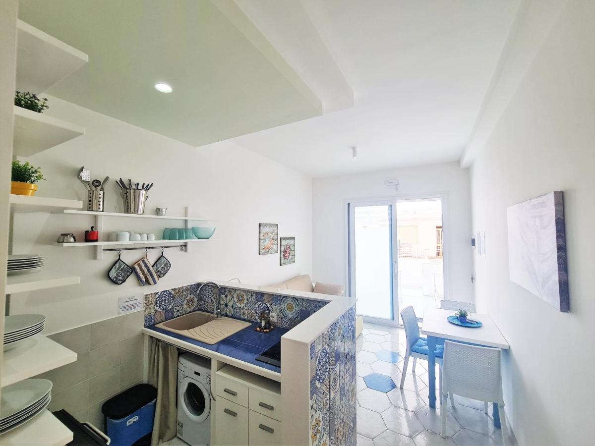 Kalinifta Rooms Apartment トッレ・ラピッロ エクステリア 写真