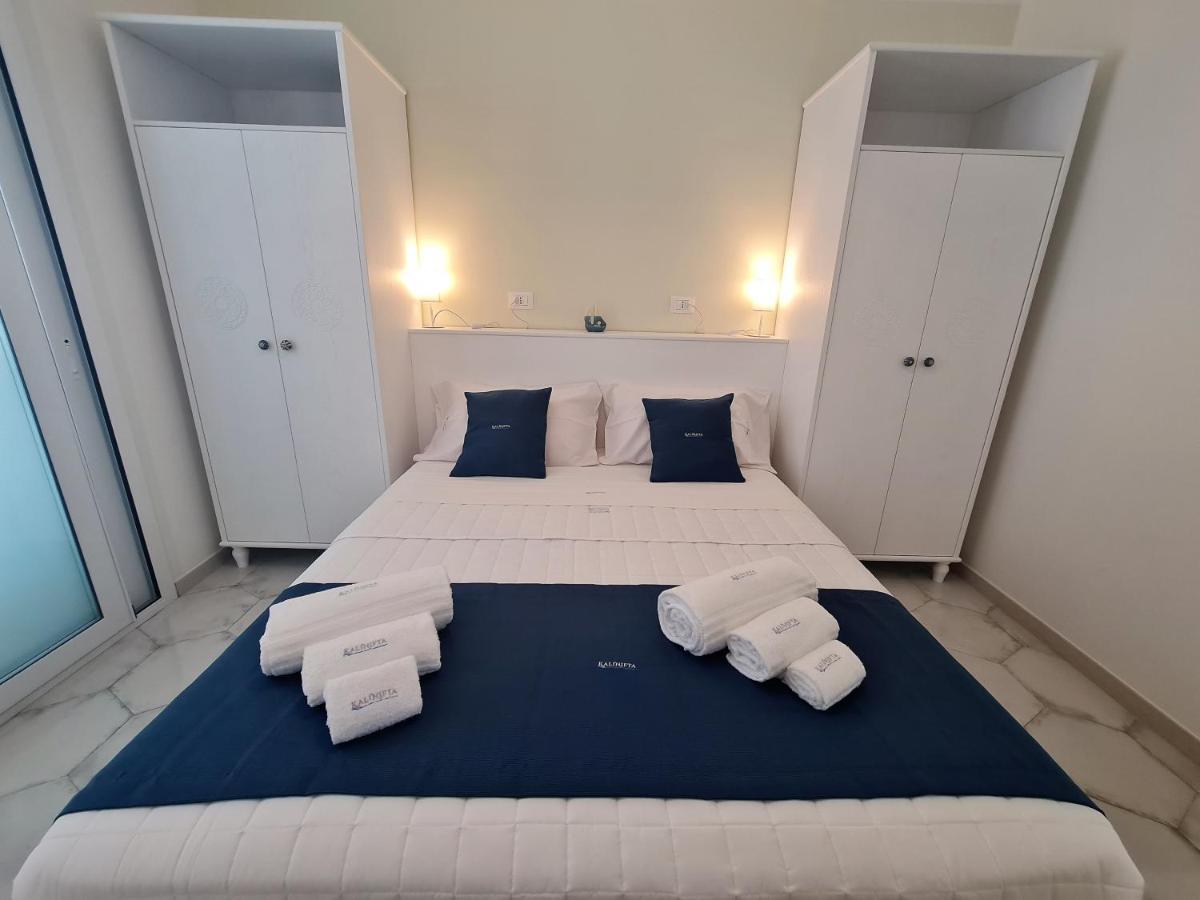 Kalinifta Rooms Apartment トッレ・ラピッロ エクステリア 写真
